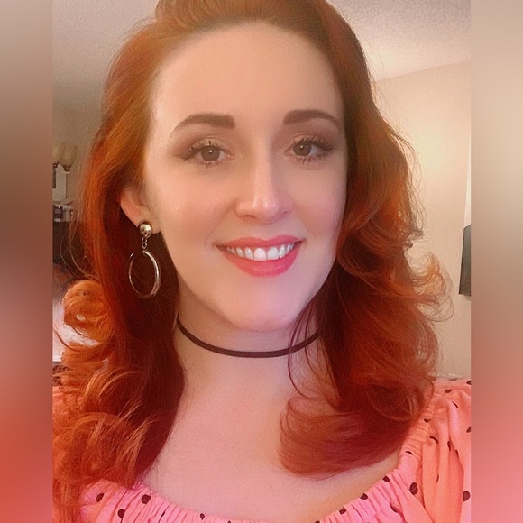 Meet your Posher, Allie - Picture 3 of 11